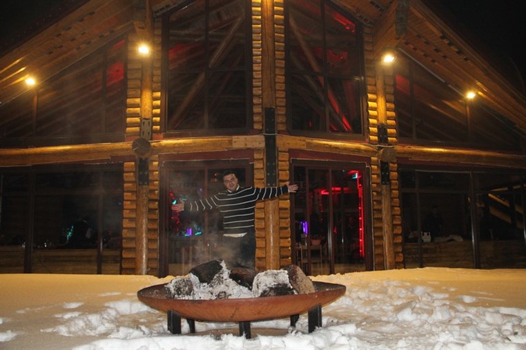 L apres Opening Christmas BASH